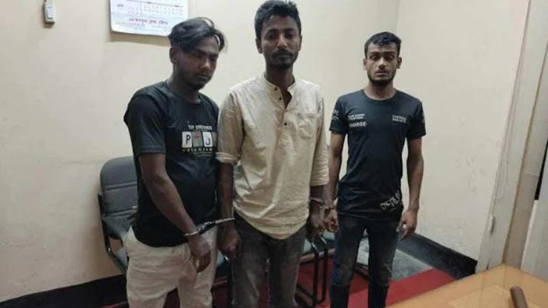 অভিযানকালে যুবদল নেতার নেতৃত্বে পুলিশের ওপর হামলা, গ্রেপ্তার ৩